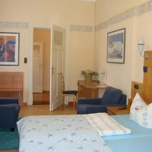 city-pension-al-vita.find-berlin-hotels.com/